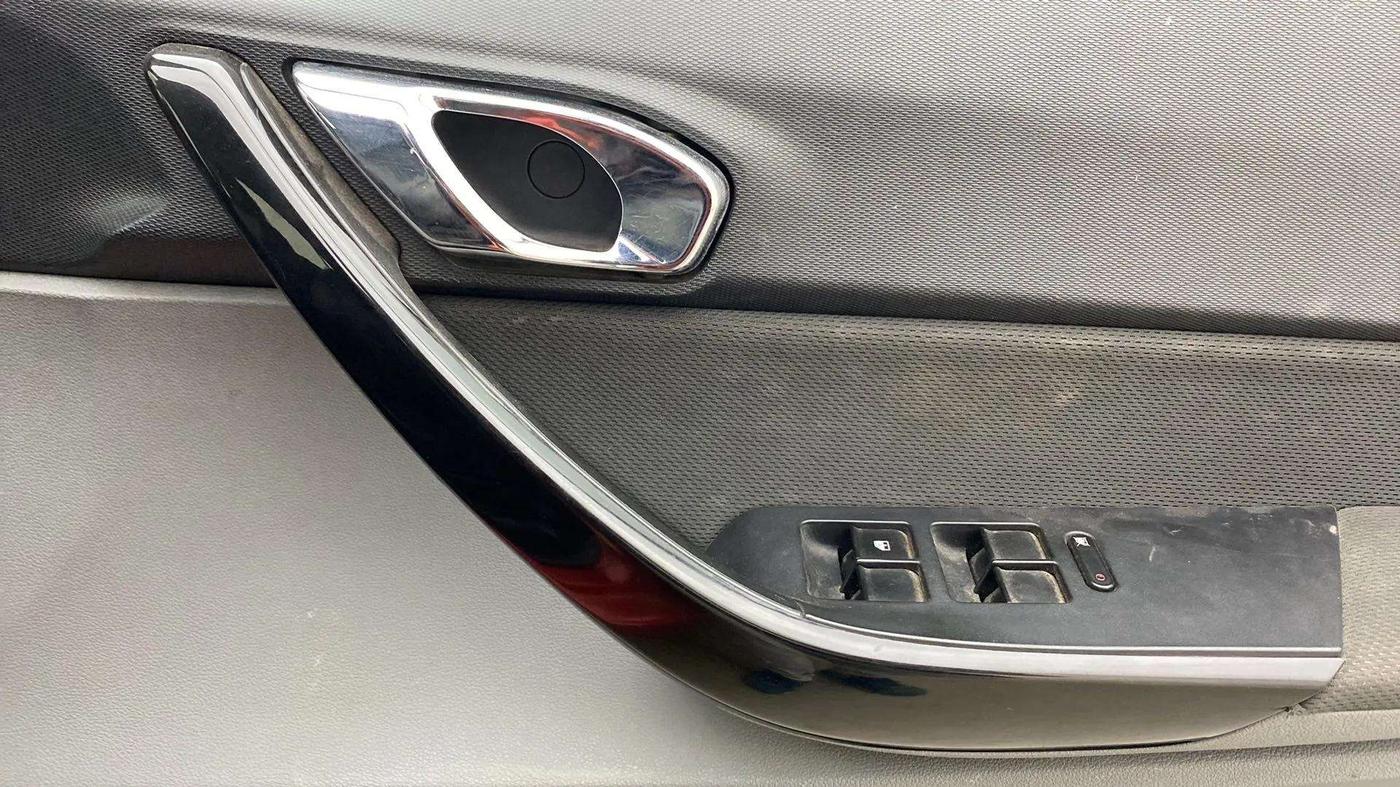 2018 Tata TIGOR XZ (O) PETROL, Petrol, Manual, 66,812 km, Driver Side Door Panels Control