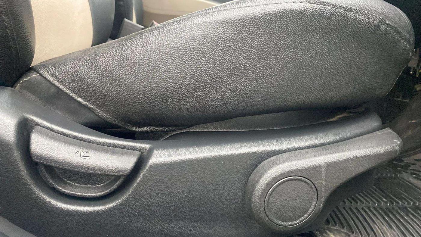 2015 Hyundai Grand i10 ASTA AT 1.2 KAPPA VTVT, Petrol, Automatic, 40,624 km, Driver Side Adjustment Panel