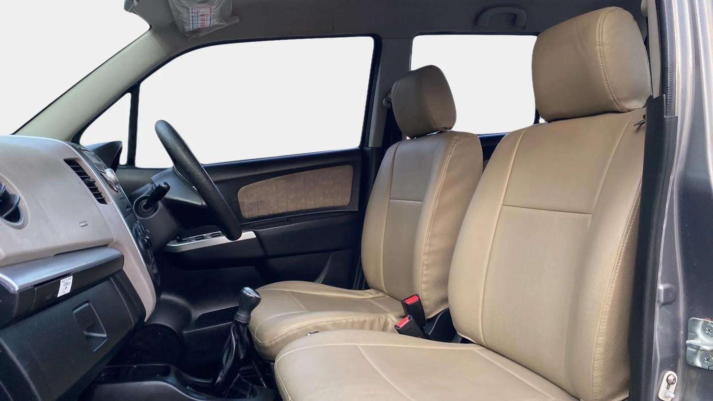 2013 Maruti Wagon R 1.0 VXI, Petrol, Manual, 16,797 km, Right Side Front Door Cabin