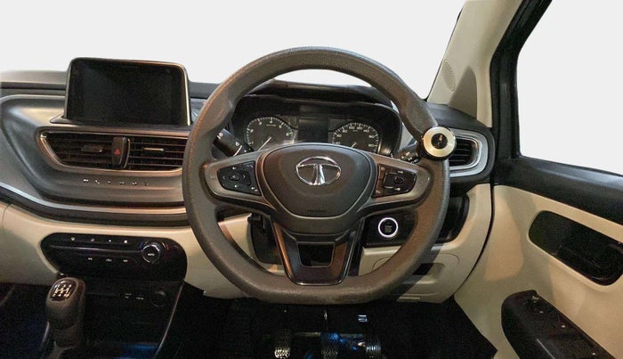 2023 Tata ALTROZ XT DIESEL, Diesel, Manual, 23,712 km, Steering Wheel Close Up