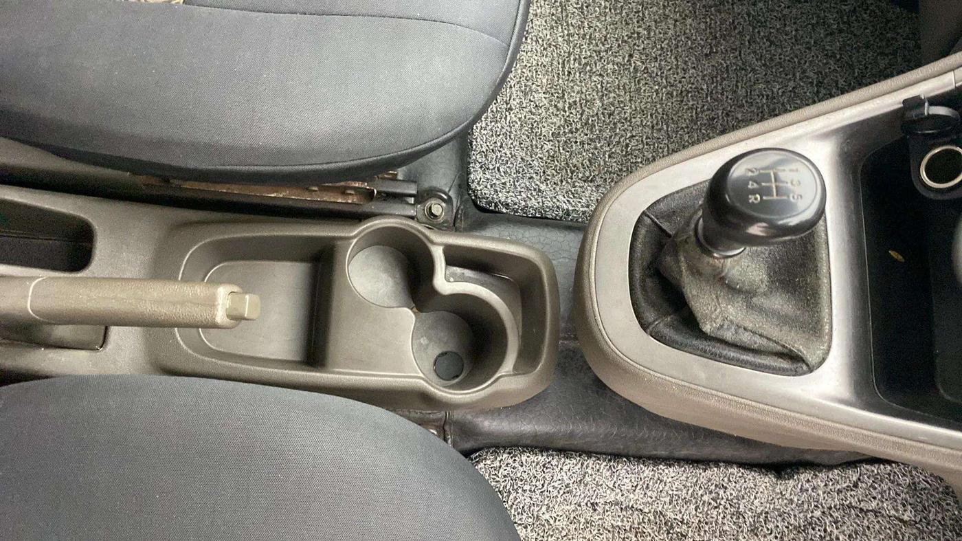 2015 Hyundai i10 MAGNA 1.1, Petrol, Manual, 74,716 km, Gear Lever