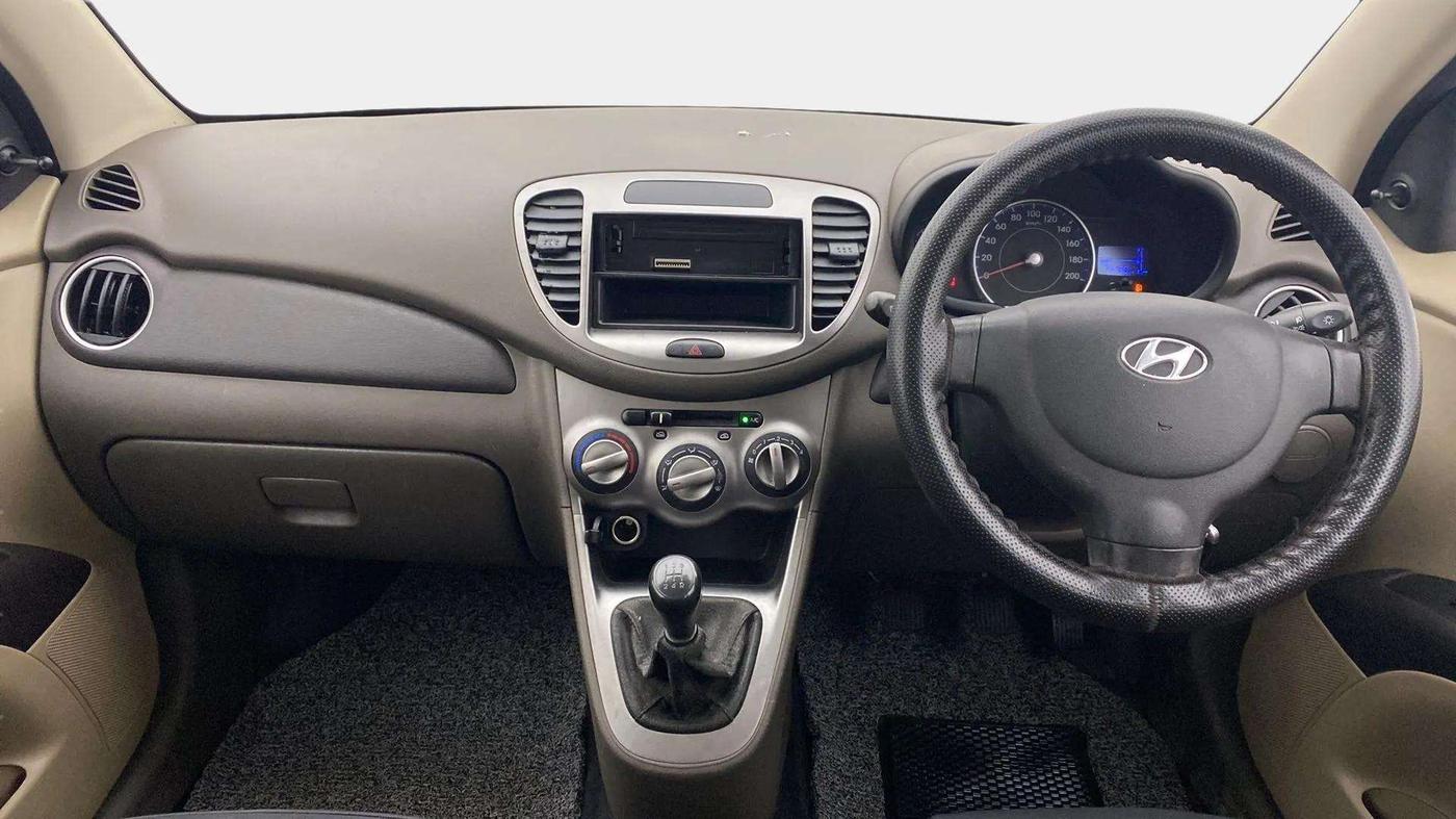 2015 Hyundai i10 MAGNA 1.1, Petrol, Manual, 74,716 km, Dashboard
