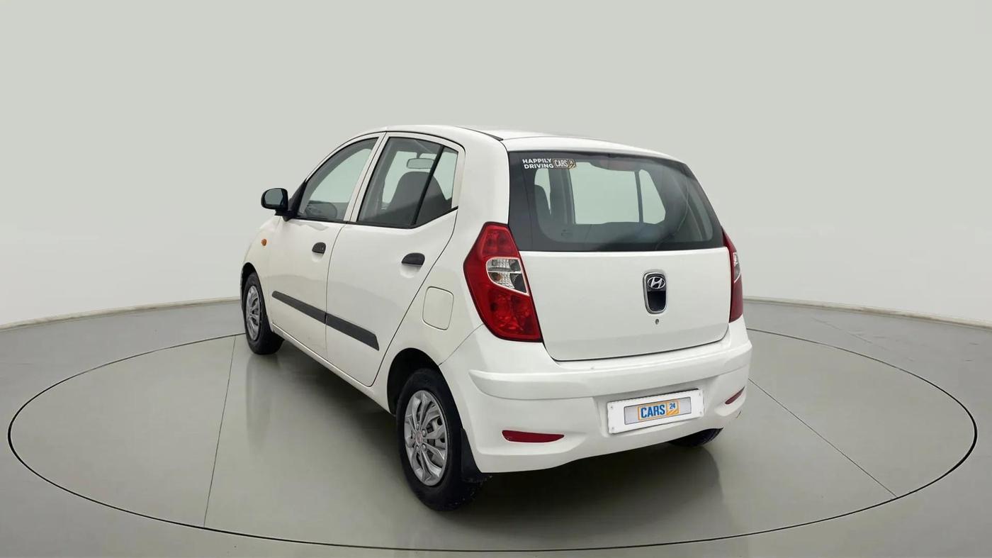 2015 Hyundai i10 MAGNA 1.1, Petrol, Manual, 74,716 km, Left Back Diagonal
