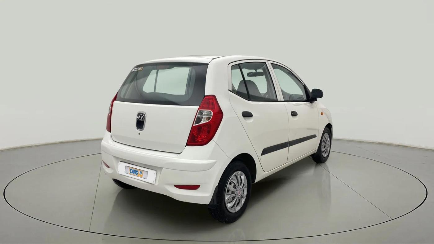 2015 Hyundai i10 MAGNA 1.1, Petrol, Manual, 74,716 km, Right Back Diagonal