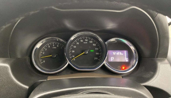 2019 Renault Duster RXS CVT, Petrol, Automatic, 72,132 km, Instrument cluster - Glass has scratches