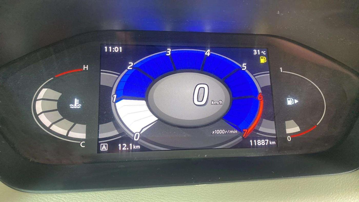 2022 Nissan MAGNITE XV MT, Petrol, Manual, 11,883 km, Odometer Image