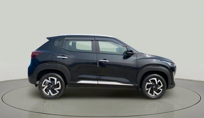 2022 Nissan MAGNITE XV MT, Petrol, Manual, 11,883 km, Right Side