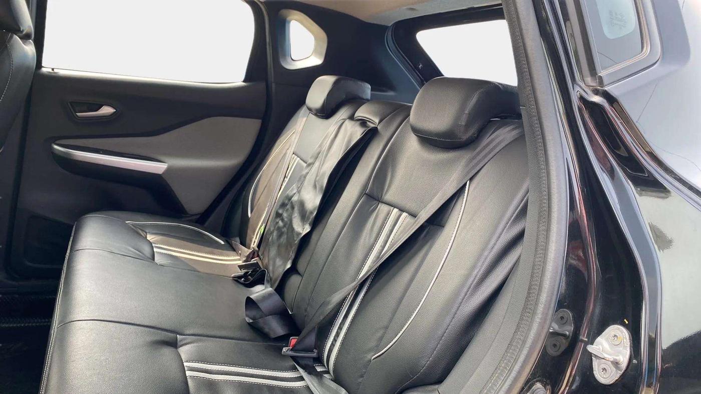 2022 Nissan MAGNITE XV MT, Petrol, Manual, 11,883 km, Right Side Rear Door Cabin