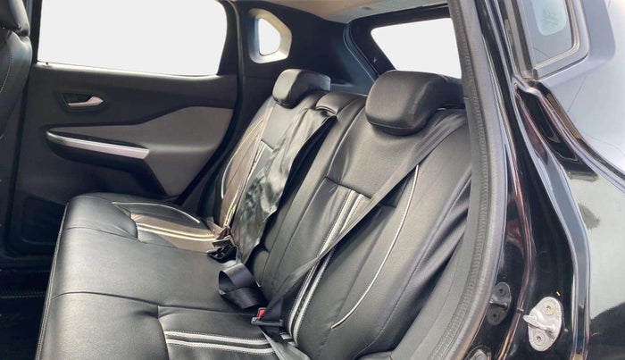 2022 Nissan MAGNITE XV MT, Petrol, Manual, 11,883 km, Right Side Rear Door Cabin