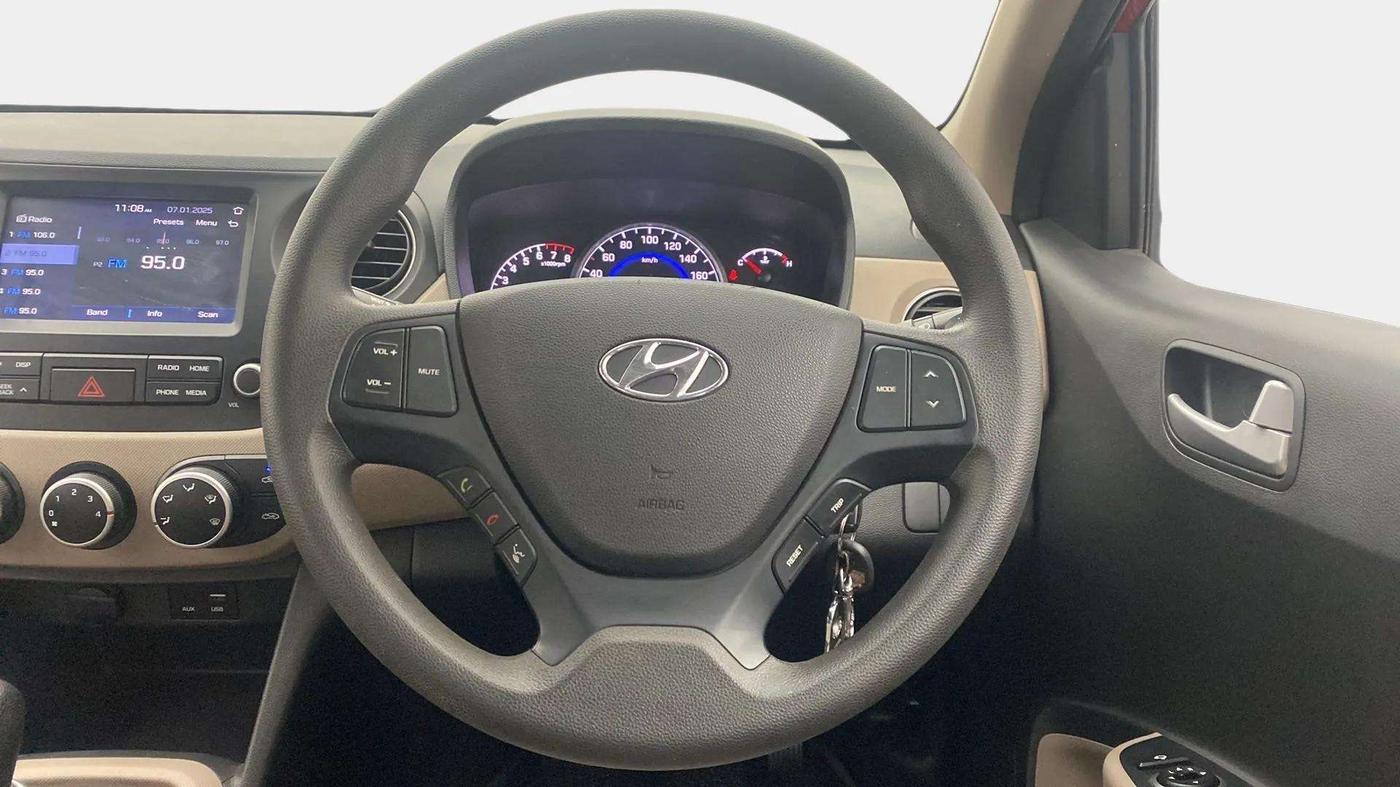 2019 Hyundai Grand i10 SPORTZ 1.2 KAPPA VTVT, Petrol, Manual, 29,704 km, Steering Wheel Close Up
