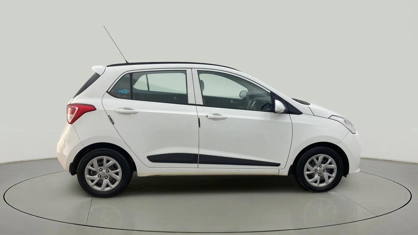 2019 Hyundai Grand i10 SPORTZ 1.2 KAPPA VTVT, Petrol, Manual, 66,934 km, Right Side