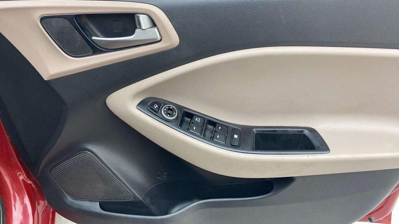 2019 Hyundai Elite i20 SPORTZ PLUS 1.2, Petrol, Manual, 59,202 km, Driver Side Door Panels Control