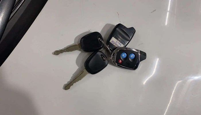 2021 Maruti New Wagon-R LXI CNG 1.0, CNG, Manual, 29,653 km, Key Close Up