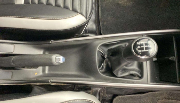 2020 Maruti Baleno ZETA PETROL 1.2, Petrol, Manual, 33,069 km, Gear Lever