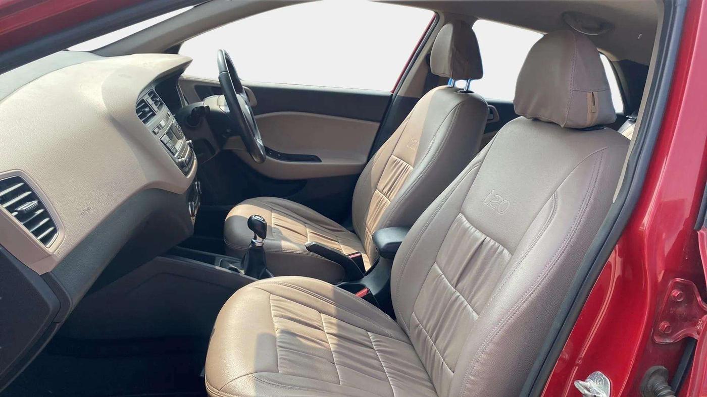 2017 Hyundai Elite i20 ASTA 1.2, Petrol, Manual, 39,264 km, Right Side Front Door Cabin