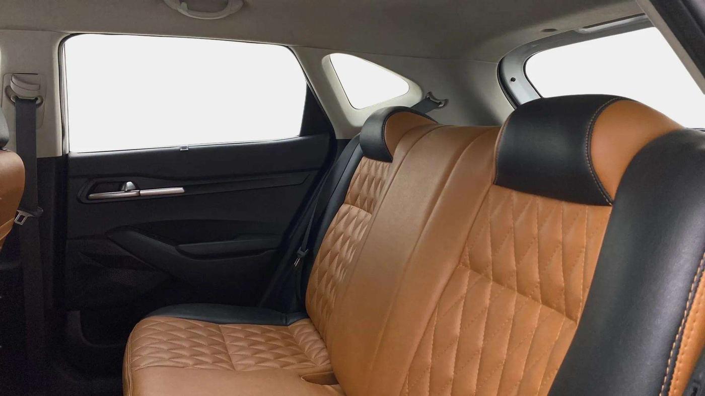 2019 KIA SELTOS HTK PLUS 1.5, Petrol, Manual, 85,935 km, Right Side Rear Door Cabin
