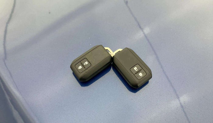 2021 Maruti Baleno ZETA PETROL 1.2, Petrol, Manual, 7,685 km, Key Close Up