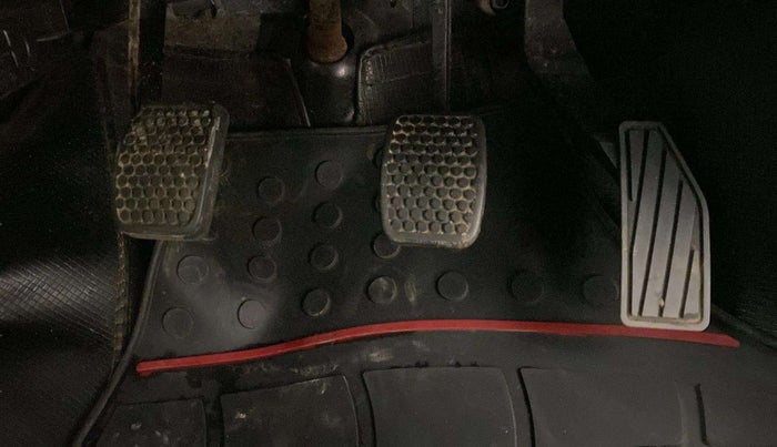 2021 Maruti Alto LXI, Petrol, Manual, 29,517 km, Pedals