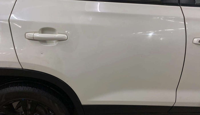 2018 Maruti Vitara Brezza ZDI AMT, Diesel, Automatic, 69,739 km, Right rear door - Slightly dented