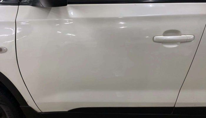 2018 Maruti Vitara Brezza ZDI AMT, Diesel, Automatic, 69,739 km, Front passenger door - Slightly dented