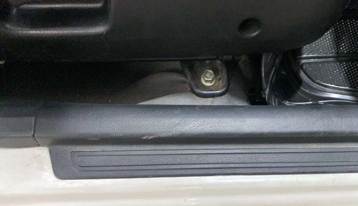 2019 Maruti Alto LXI, Petrol, Manual, 17,194 km, Right running board - Minor scratches