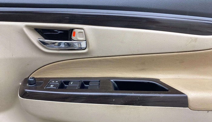 2016 Maruti Ciaz VDI+ SHVS, Diesel, Manual, 55,468 km, Driver Side Door Panels Control