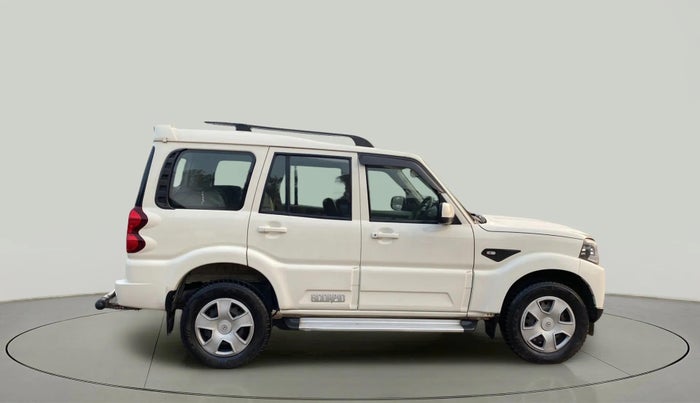 2018 Mahindra Scorpio S5, Diesel, Manual, 28,845 km, Right Side View