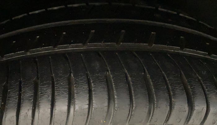 2015 Ford Ecosport TITANIUM 1.5L PETROL, Petrol, Manual, 72,933 km, Right Rear Tyre Tread