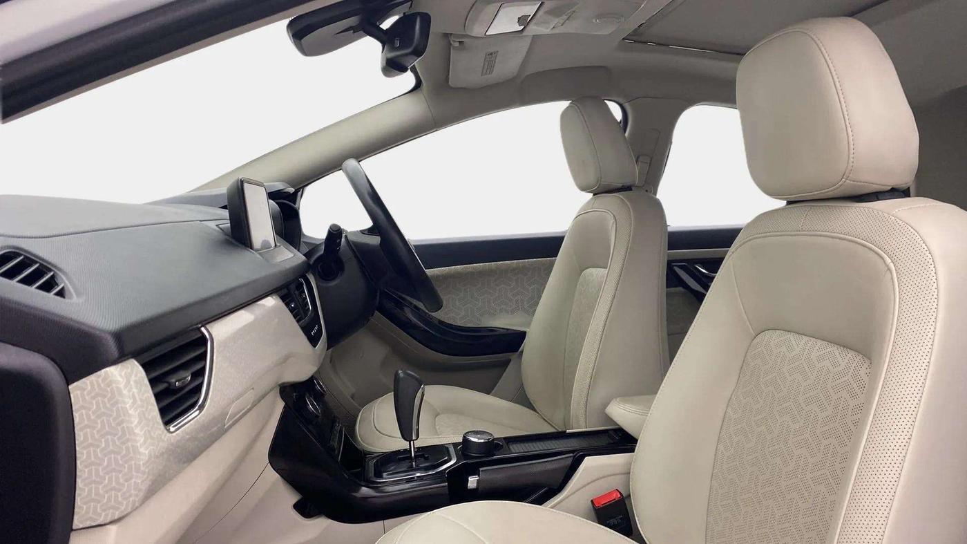 2022 Tata NEXON XZA PLUS PETROL, Petrol, Automatic, 59,127 km, Right Side Front Door Cabin