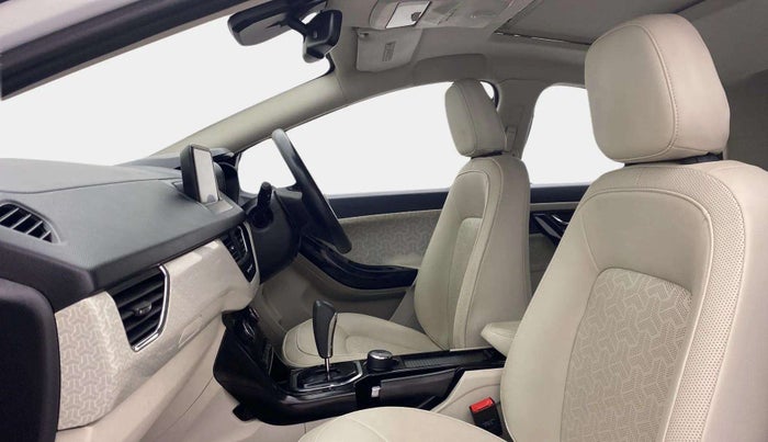 2022 Tata NEXON XZA PLUS PETROL, Petrol, Automatic, 59,127 km, Right Side Front Door Cabin