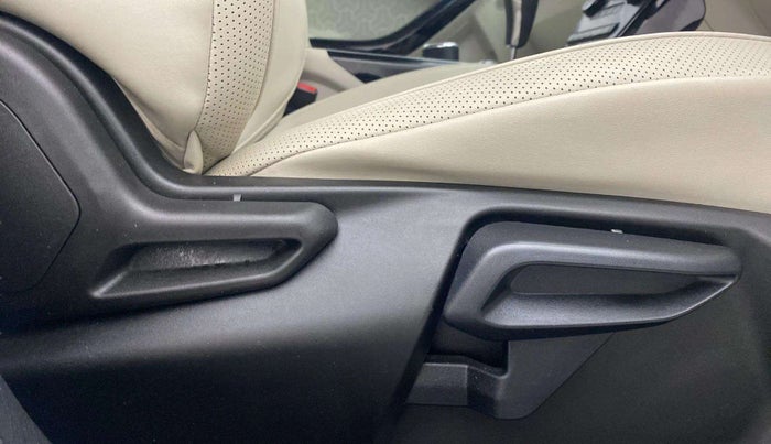 2022 Tata NEXON XZA PLUS PETROL, Petrol, Automatic, 59,127 km, Driver Side Adjustment Panel