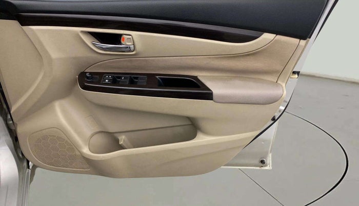 2016 Maruti Ciaz VXI+, Petrol, Manual, 55,927 km, Driver Side Door Panels Control