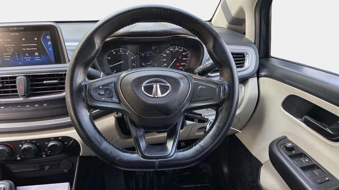2021 Tata ALTROZ XM PLUS PETROL, Petrol, Manual, 54,585 km, Steering Wheel Close Up