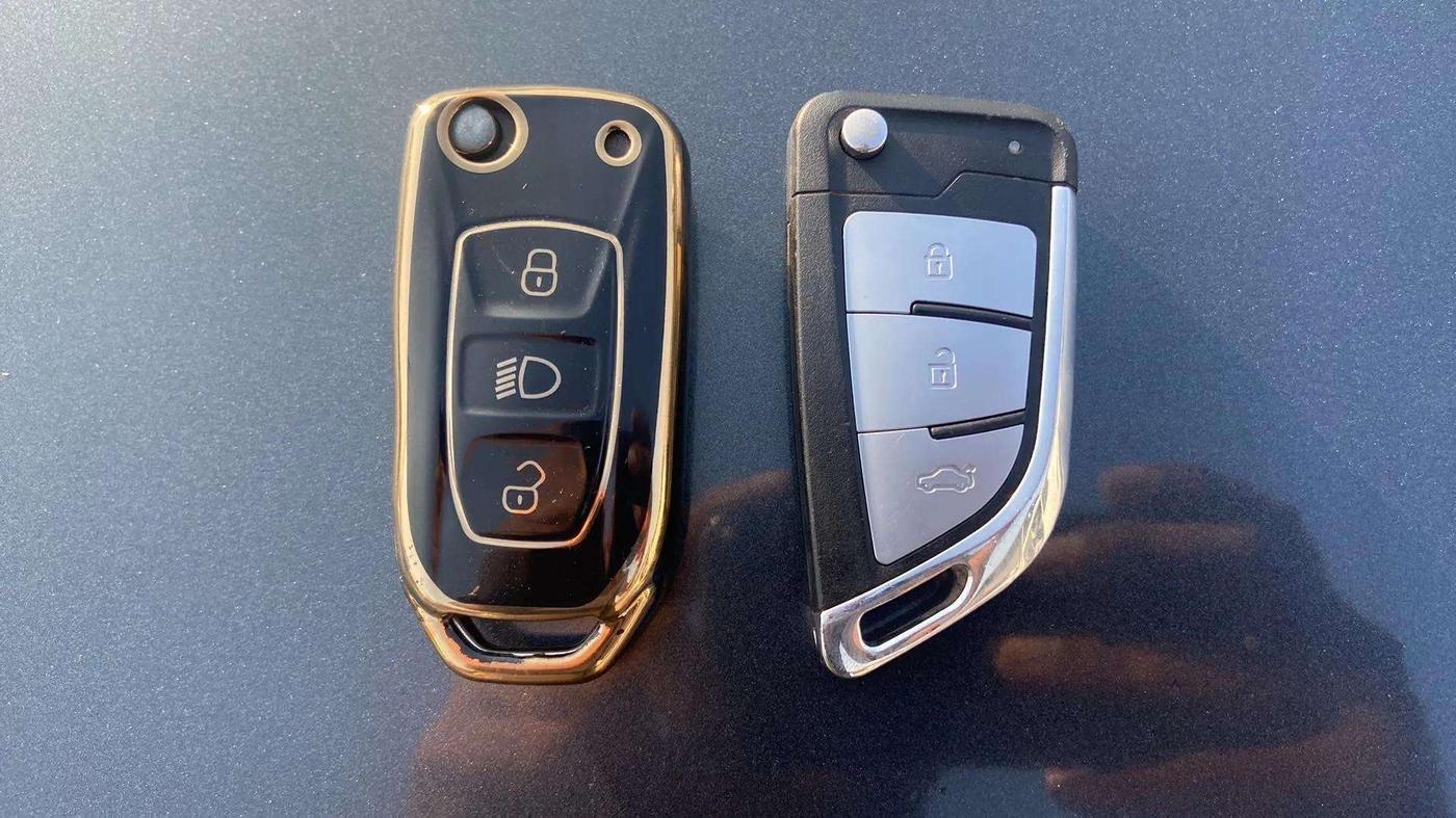 2021 Tata ALTROZ XM PLUS PETROL, Petrol, Manual, 54,585 km, Key Close Up