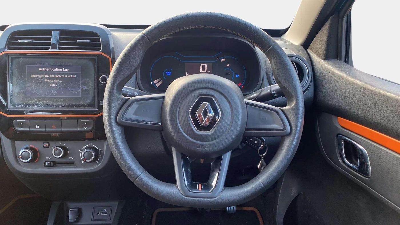 2020 Renault Kwid CLIMBER 1.0 AMT (O), Petrol, Automatic, 56,467 km, Steering Wheel Close Up