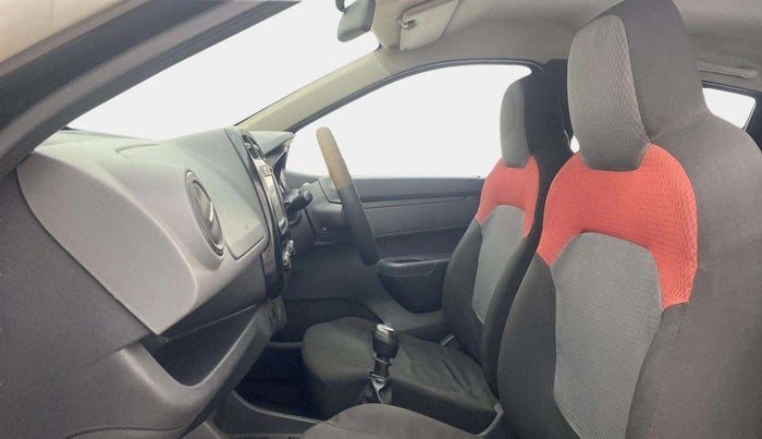 2016 Renault Kwid RXT 0.8, Petrol, Manual, 47,544 km, Right Side Front Door Cabin