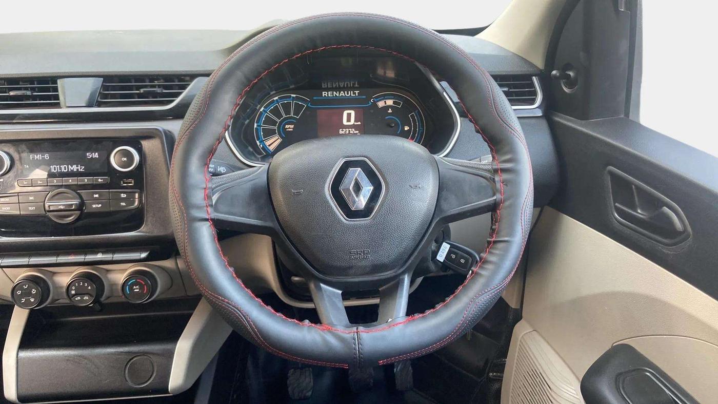 2021 Renault TRIBER RXL MT, Petrol, Manual, 62,367 km, Steering Wheel Close Up