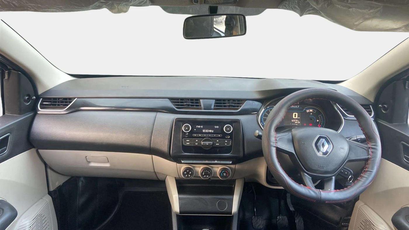 2021 Renault TRIBER RXL MT, Petrol, Manual, 62,367 km, Dashboard