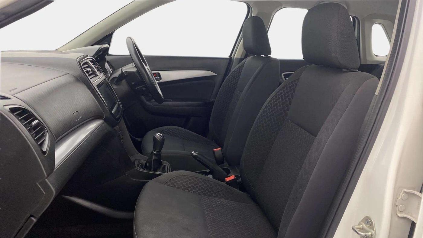 2021 Maruti Vitara Brezza ZXI, Petrol, Manual, 86,435 km, Right Side Front Door Cabin