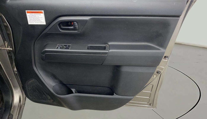 2020 Maruti New Wagon-R LXI CNG 1.0, CNG, Manual, 69,582 km, Driver Side Door Panels Control