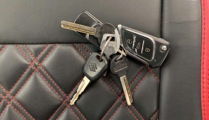 2020 Maruti New Wagon-R LXI CNG 1.0, CNG, Manual, 69,582 km, Key Close Up