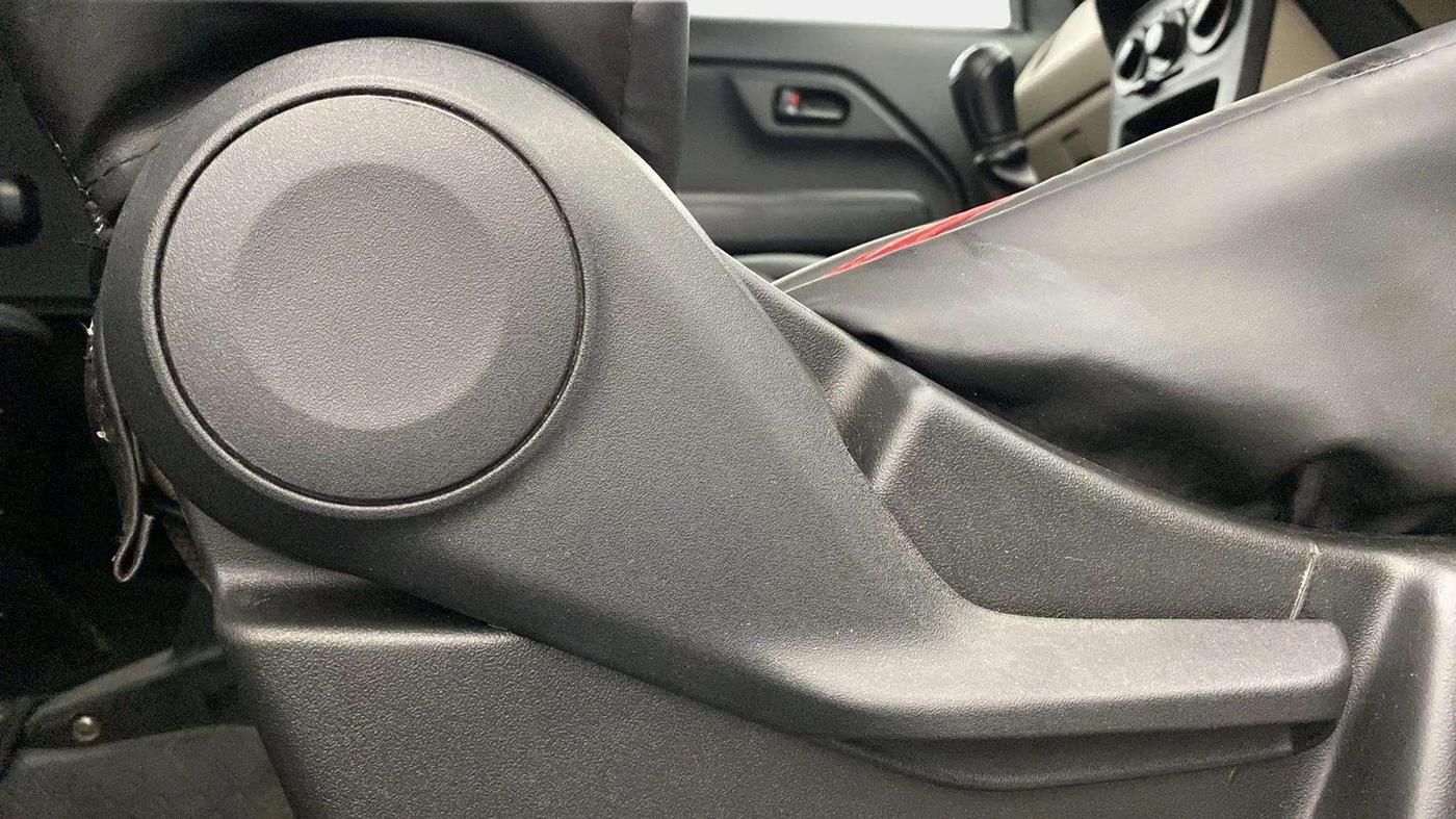 2020 Maruti New Wagon-R LXI CNG 1.0, CNG, Manual, 69,582 km, Driver Side Adjustment Panel