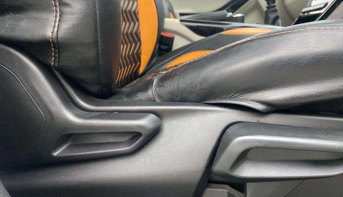2020 Tata NEXON XZ PLUS PETROL, Petrol, Manual, 41,095 km, Driver Side Adjustment Panel