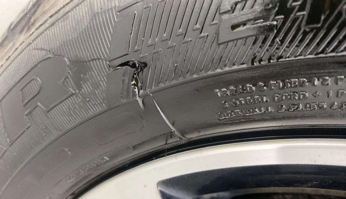 2020 Tata NEXON XZ PLUS PETROL, Petrol, Manual, 41,095 km, Left front tyre - Minor crack