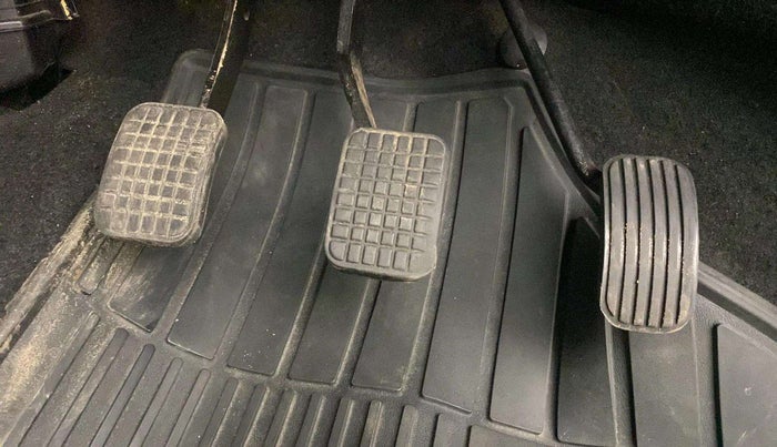 2018 Tata Tiago XZ PETROL, Petrol, Manual, 25,934 km, Pedals