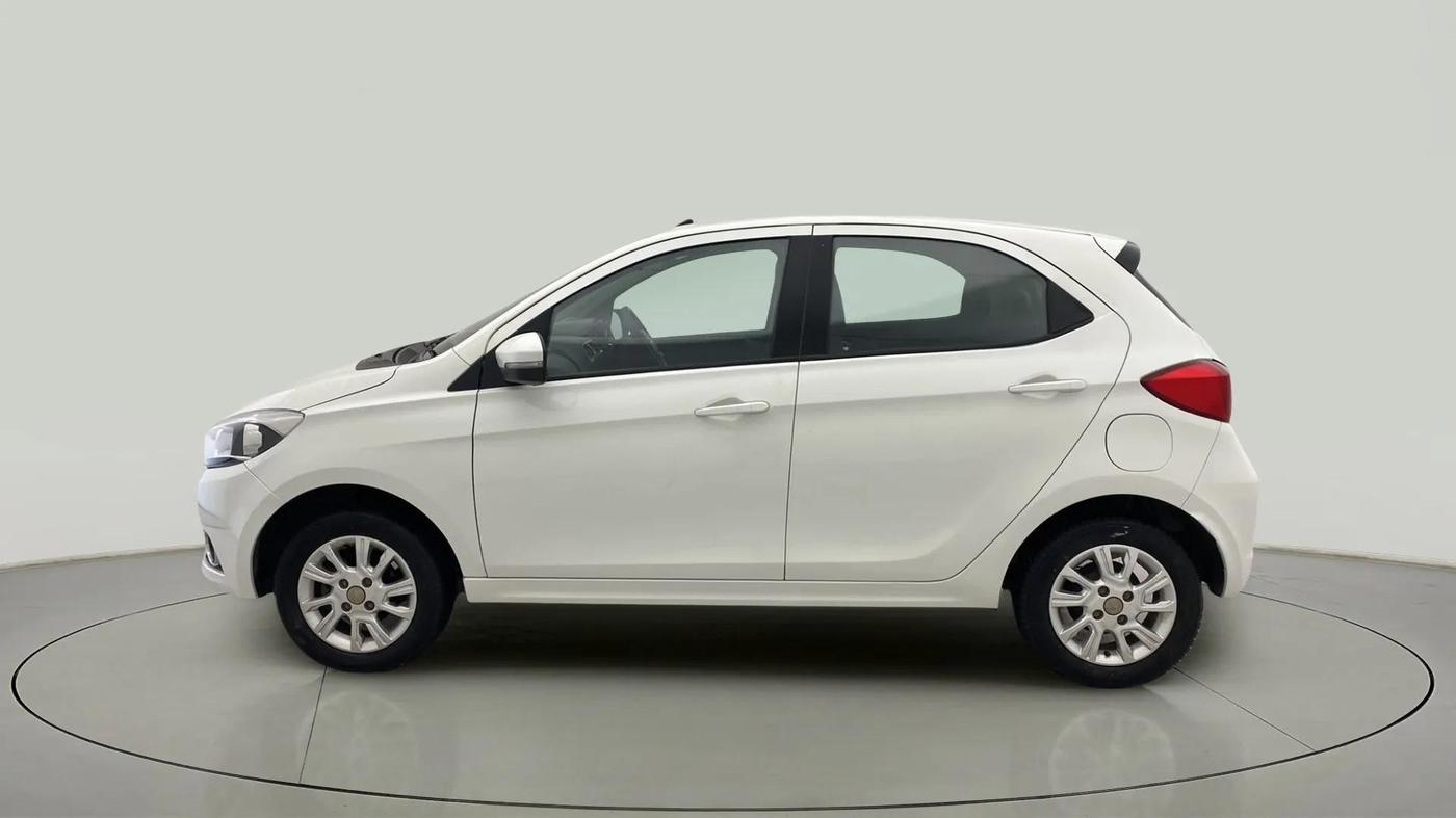 2018 Tata Tiago XZ PETROL, Petrol, Manual, 25,934 km, Left Side