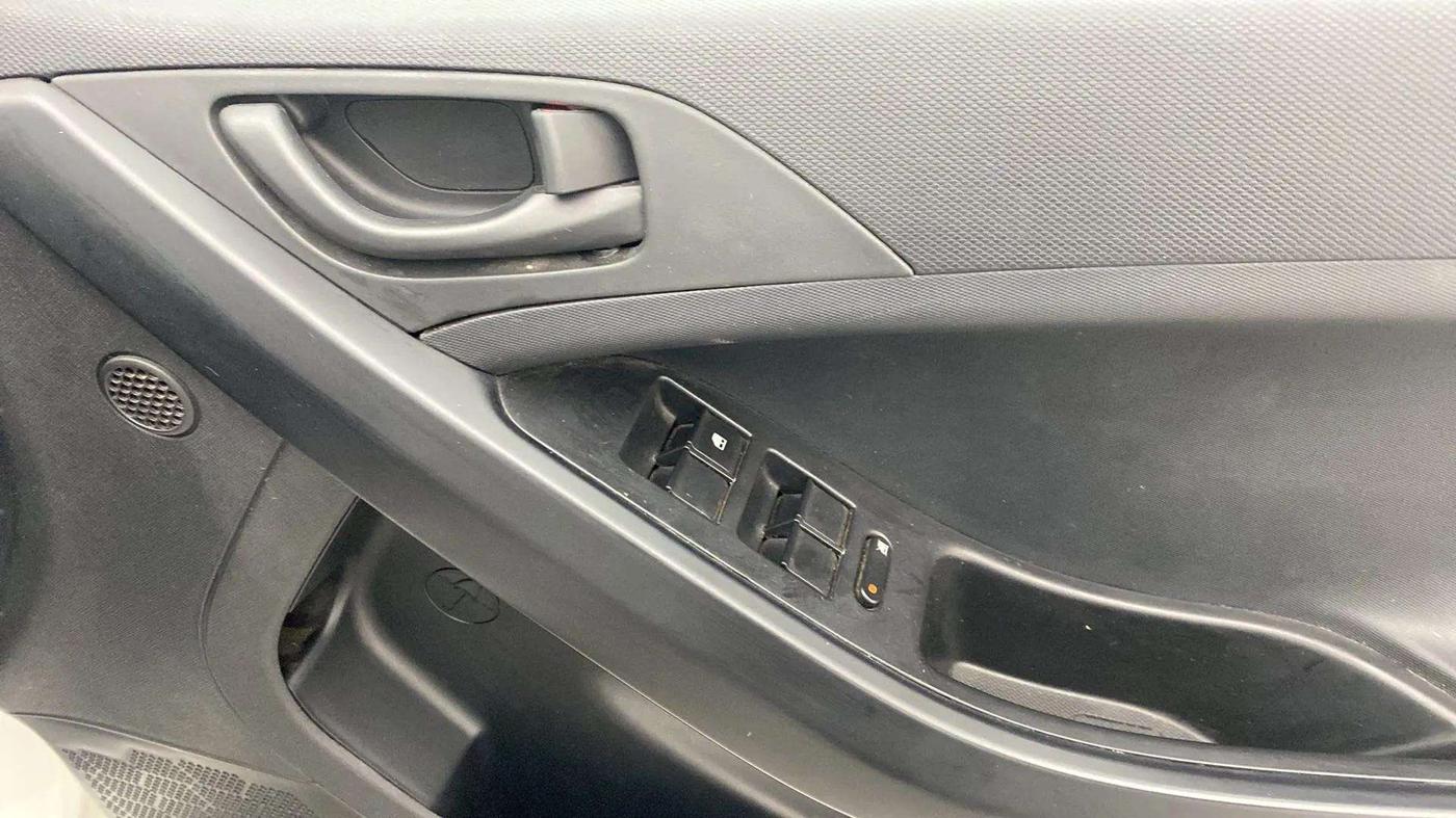 2023 Tata NEXON SMART+ 1.2 PETROL, Petrol, Manual, 16,218 km, Driver Side Door Panels Control