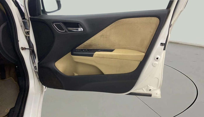 2017 Honda City 1.5L I-DTEC V, Diesel, Manual, 95,280 km, Driver Side Door Panels Control
