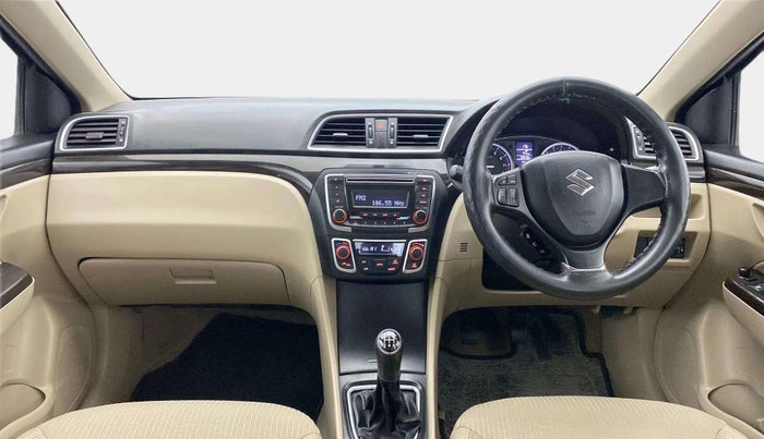 2017 Maruti Ciaz ZETA 1.4  MT PETROL, Petrol, Manual, 72,731 km, Dashboard