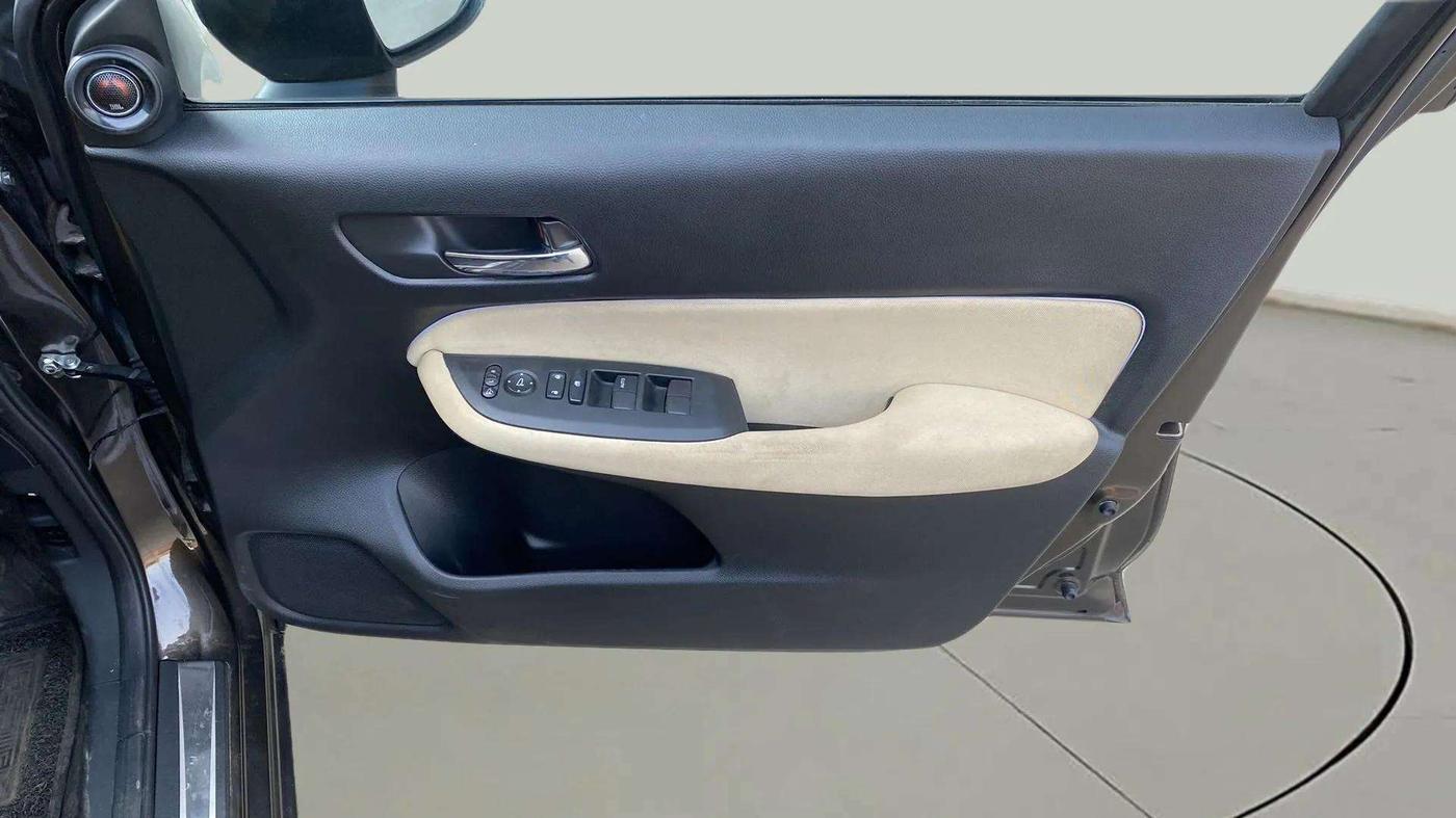 2023 Honda City 1.5L I-VTEC VX, Petrol, Manual, 40,066 km, Driver Side Door Panels Control